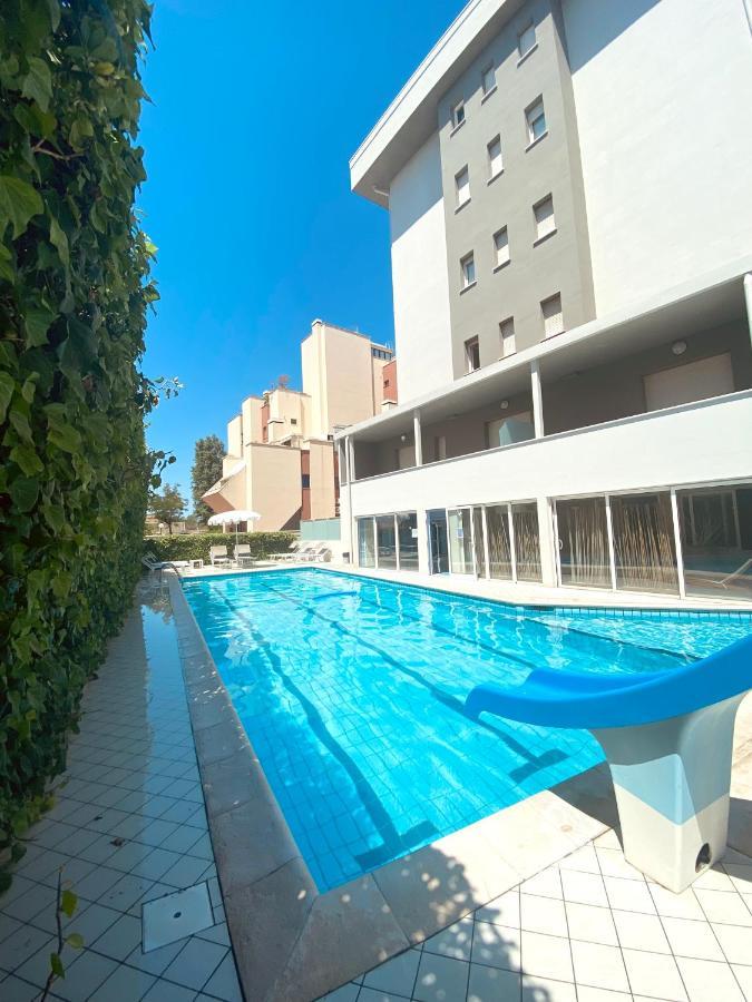 Noha Suite Hotel 리치오네 외부 사진